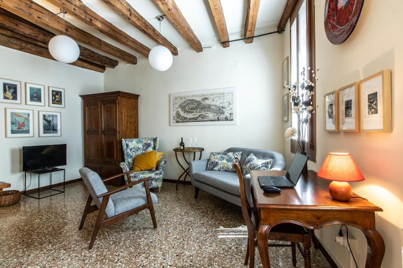 Riva De Biasio Charming Apartment Venedig Exteriör bild